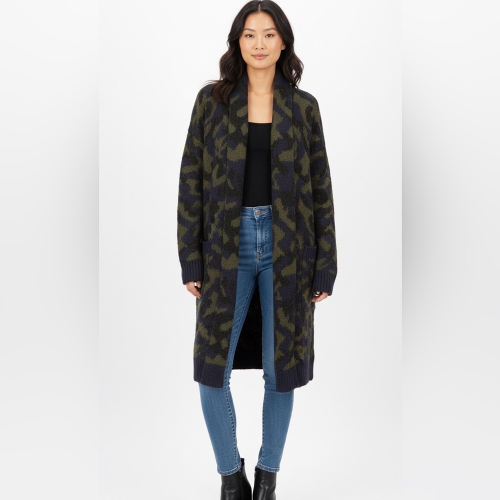 John + Jenn Camouflage Open Style Medium Cardigan